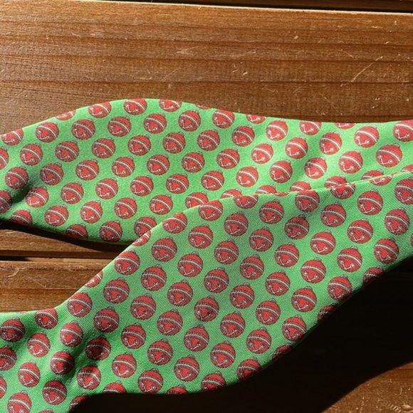 Peter Blair Silk Christmas Print Hand Tie Bow Tie - Picture 1 of 5